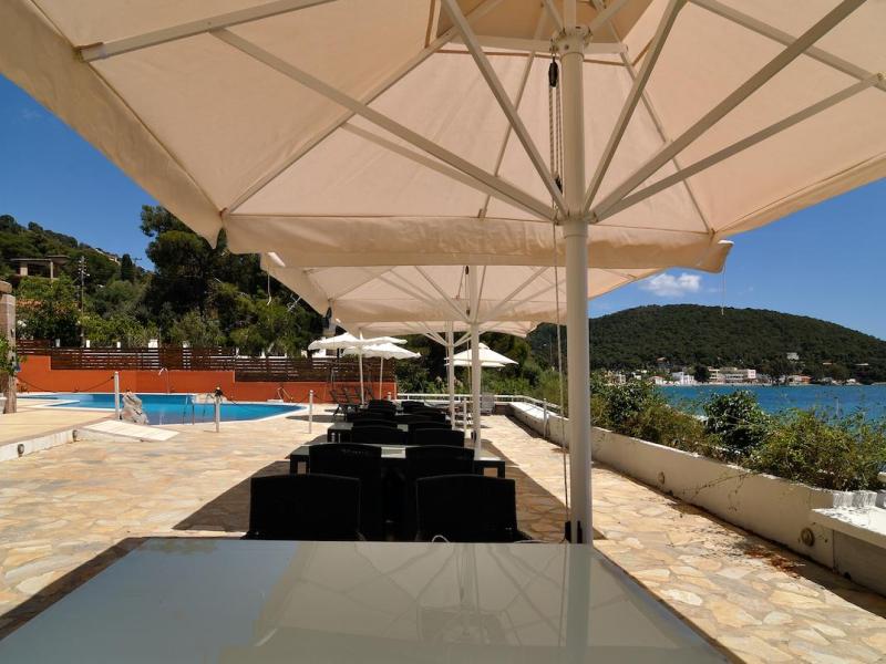 Golden View Beach Hotel