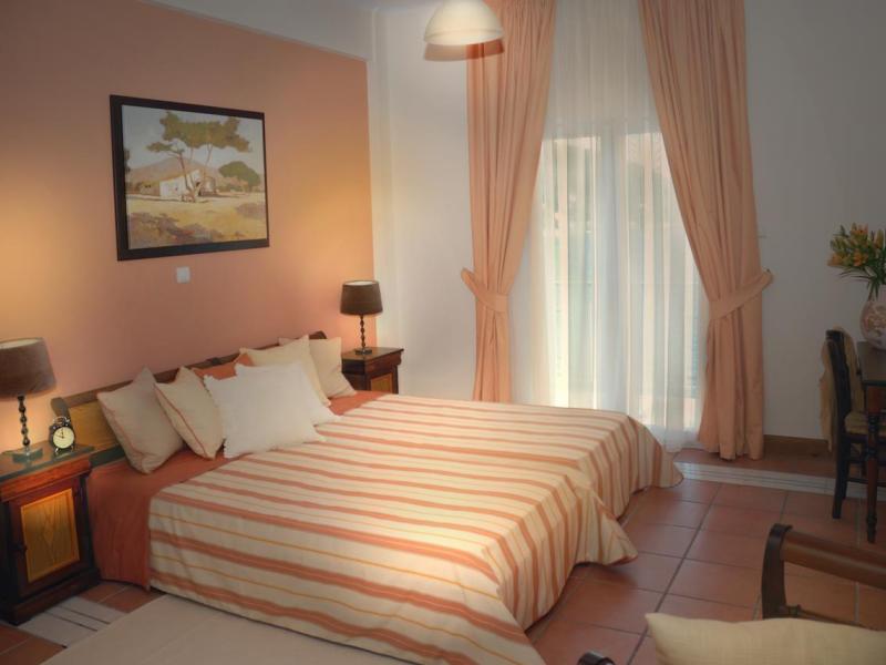 Golden View Beach Hotel