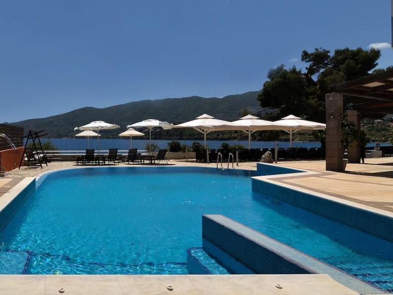 Golden View Beach Hotel