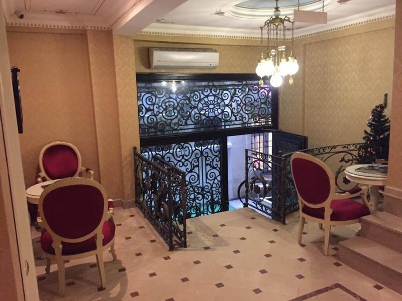 Alyon Hotel 