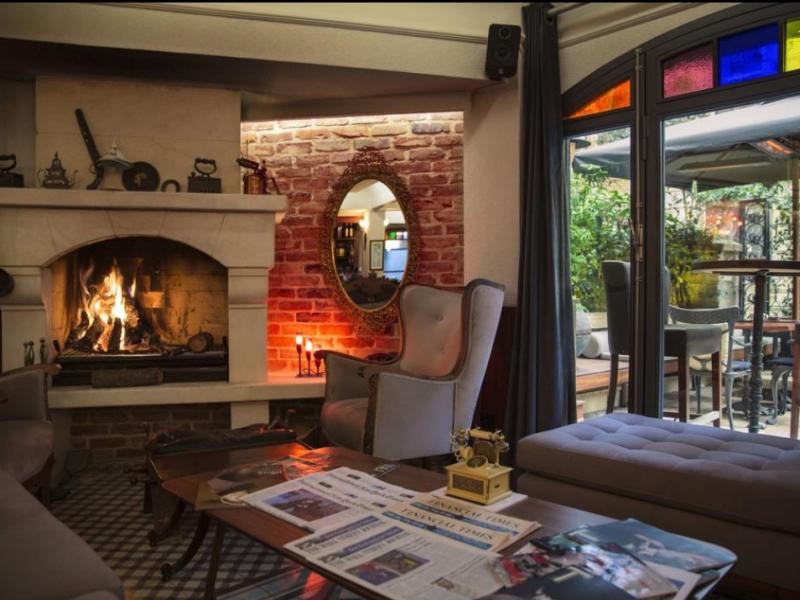 Corinne Art & Boutique Hotel