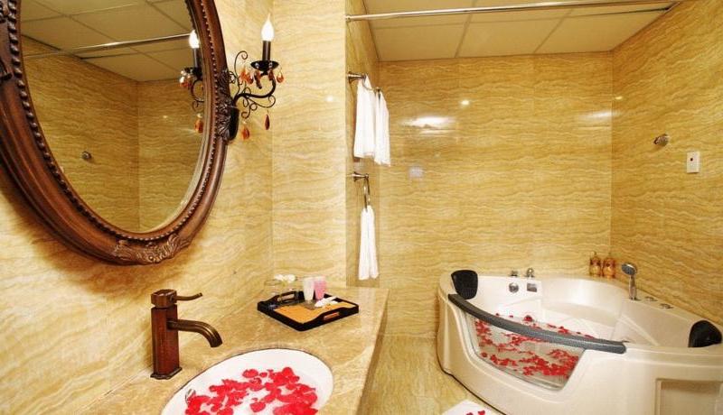 A&Em 132 Ly Tu Trong Hotel
