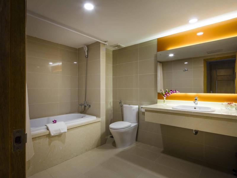 TTC Hotel Deluxe Airport