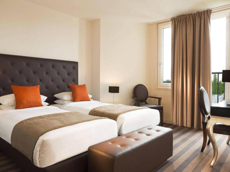 Executive Hotel