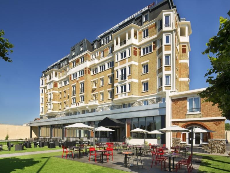 Executive Hotel