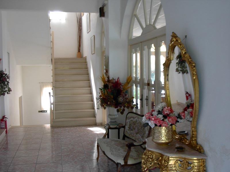Apraos Bay Hotel