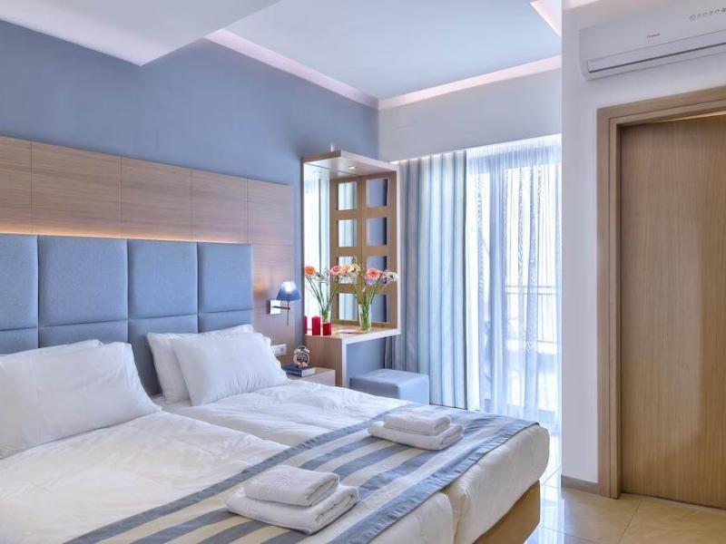 Leonidas Hotel Apartaments