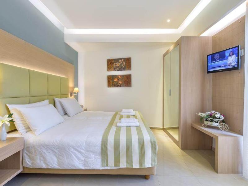 Leonidas Hotel Apartaments