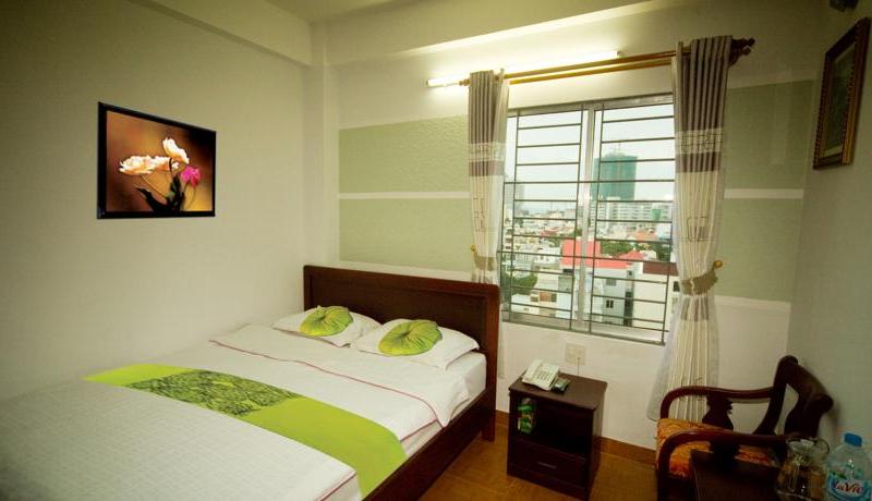 Ken Hotel