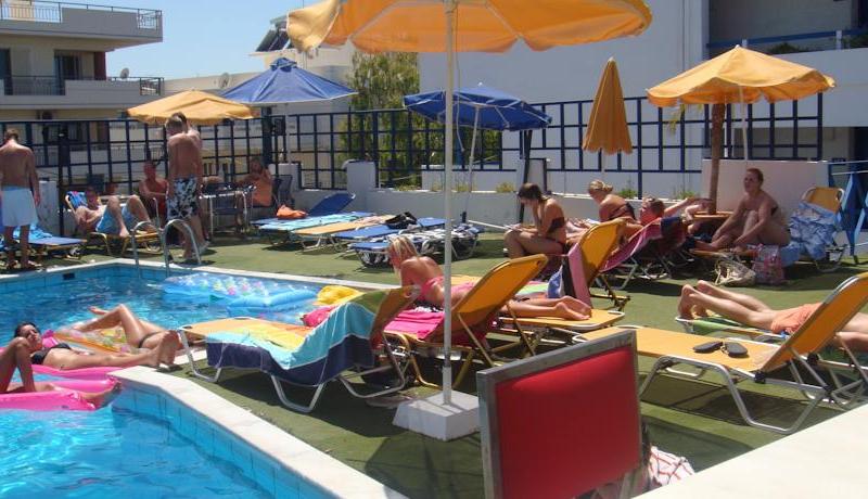 Kassavetis Center - Hotel Studios & Apartments