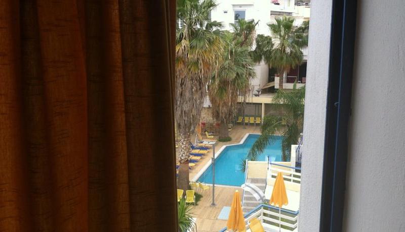 Kassavetis Center - Hotel Studios & Apartments