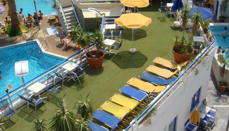 Kassavetis Center - Hotel Studios & Apartments