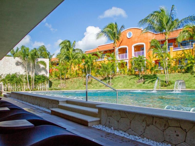 Barcelo Maya Colonial