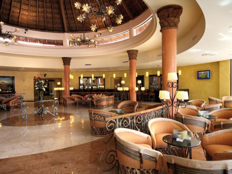 Barcelo Maya Colonial