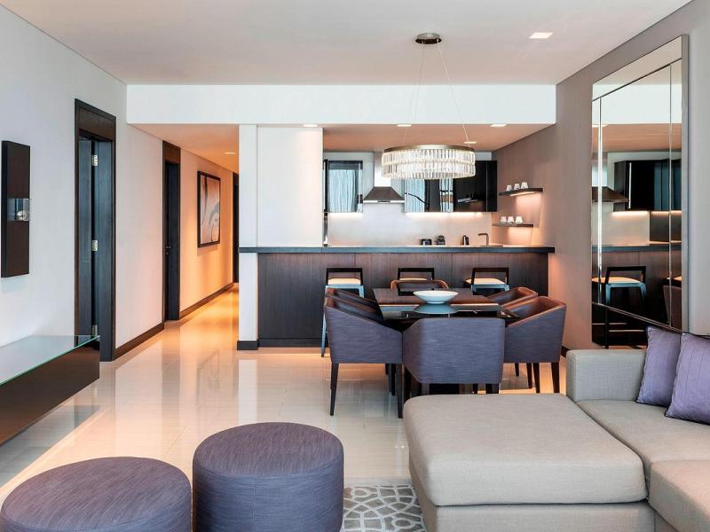 Sheraton Grand Hotel