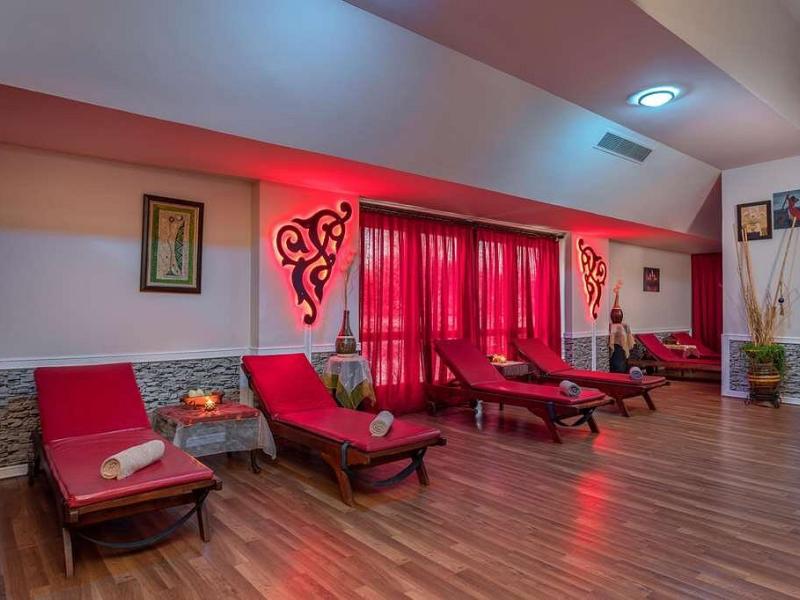 Seven Seas Hotel Life