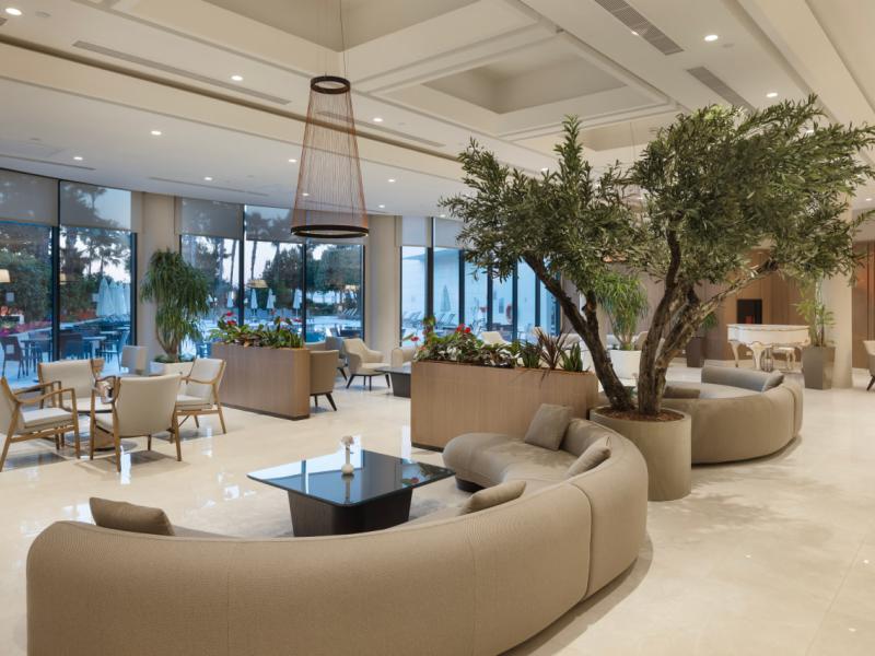 Seven Seas Hotel Life