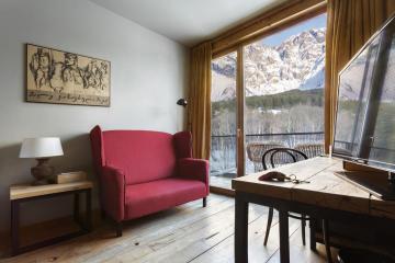 Отель Rooms Hotel Kazbegi Грузия, Степанцминда (Казбеги), фото 20