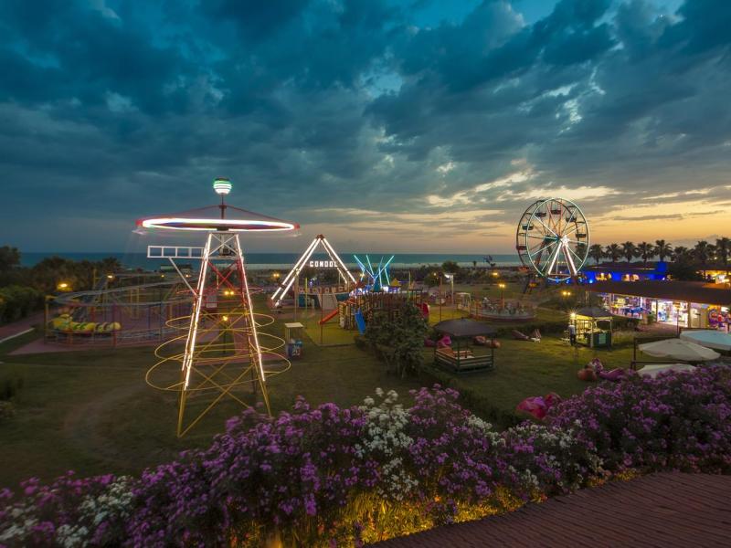 Club Hotel Turan Prince World