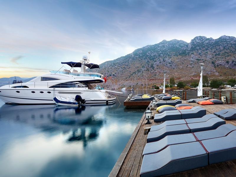 Fi Light Solto Boutique Beach Hotel