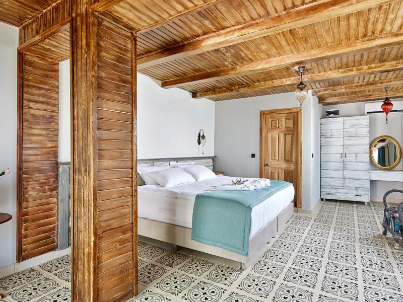 Fi Light Solto Boutique Beach Hotel