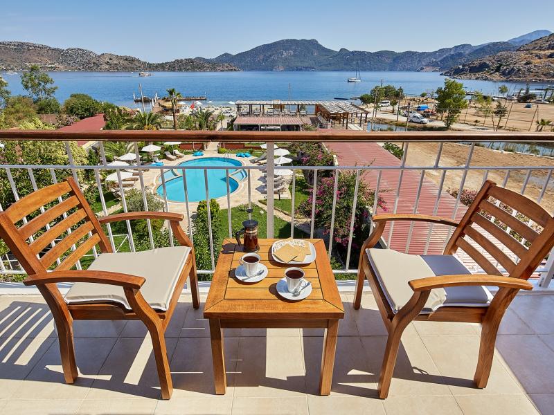 Fi Light Solto Boutique Beach Hotel