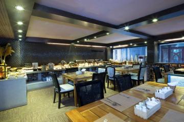 Отель The White Hotel 8A Thai Van Lung Вьетнам, Хошимин, фото 17