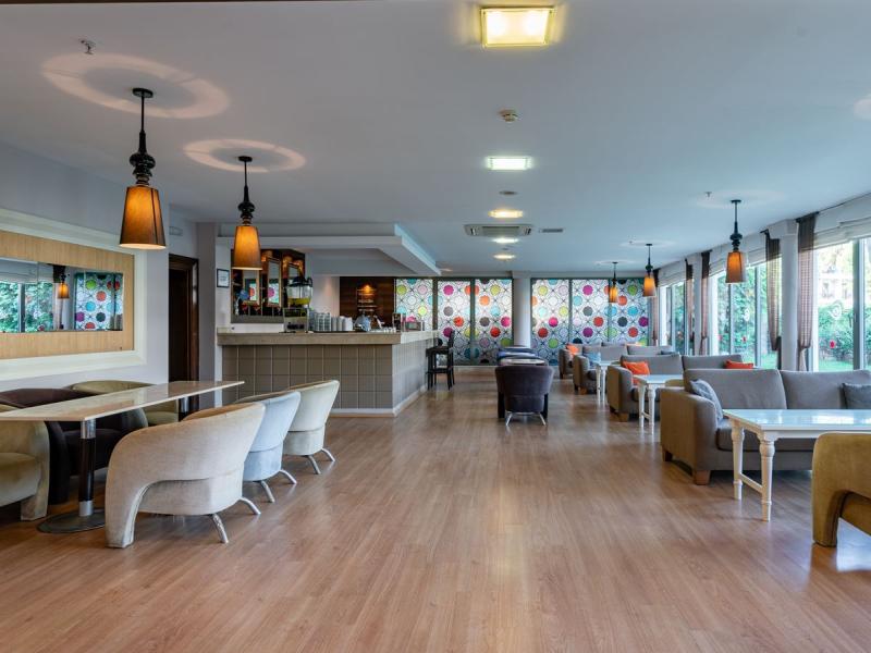 Palmeras Beach Hotel