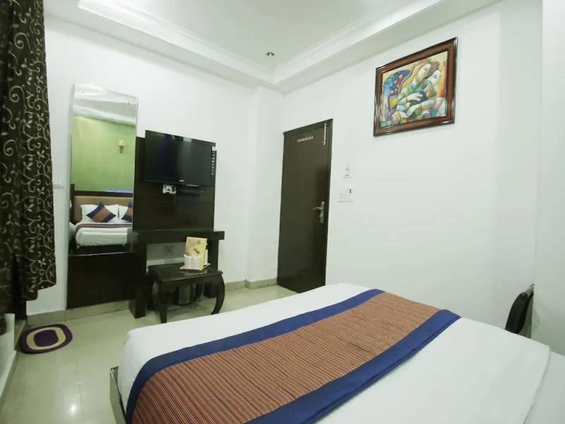 OYO 6408 Hotel Delhi Heart