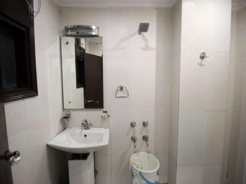OYO 6408 Hotel Delhi Heart