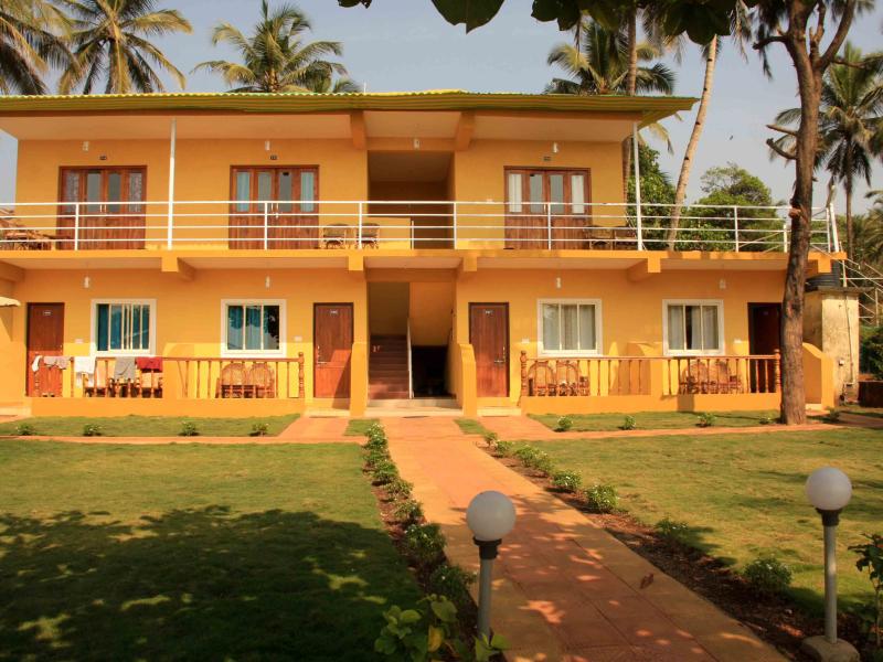 Sea Paradise Beach Cottages