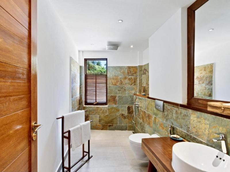 The Barefoot Eco Hotel