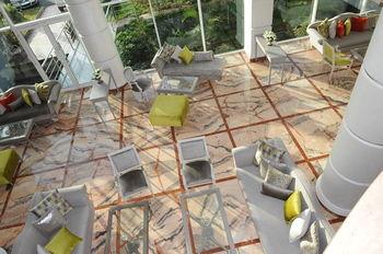 Le Zenith Hotel & Spa