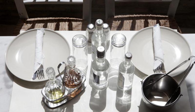 Mr & Mrs White Mykonos