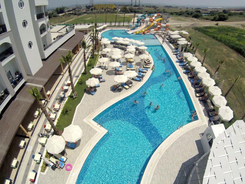 Port River Hotel & Spa