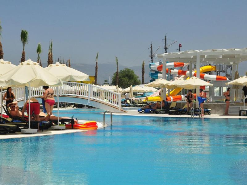 Port River Hotel & Spa