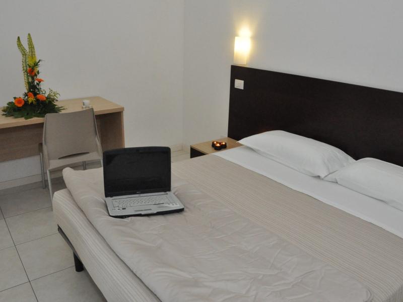 Acqua Suite Marina Residence