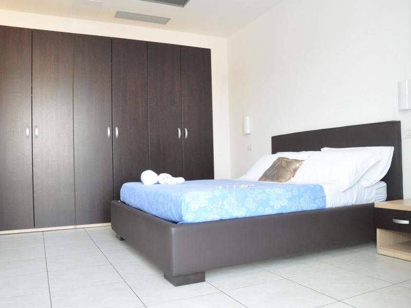 Acqua Suite Marina Residence