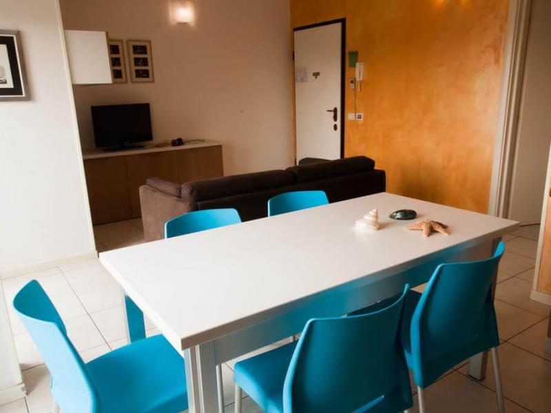 Acqua Suite Marina Residence