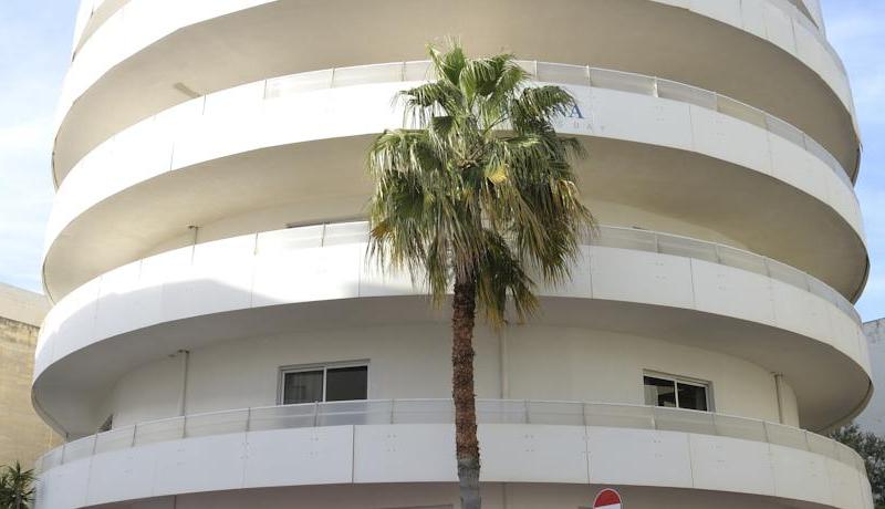 Oriana at the Topaz Hotel