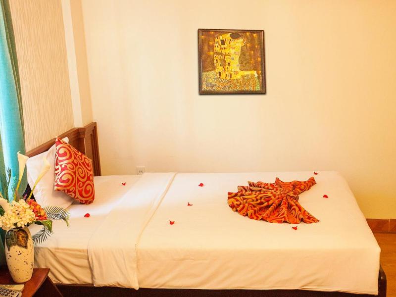 Galaxy 2 Hotel
