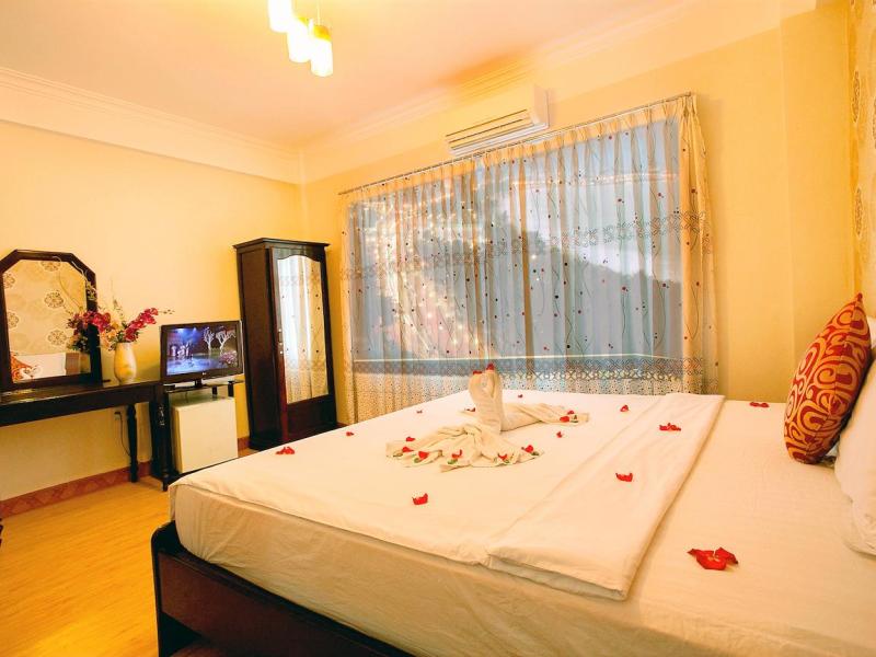 Galaxy 2 Hotel