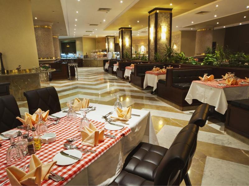 AMC Royal Hotel & Spa