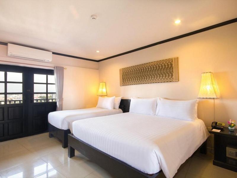 Golden Tulip Essential Pattaya Hotel