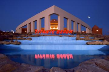 Отель Titanic Beach Spa & Aqua Park Египет, Хургада, фото 1