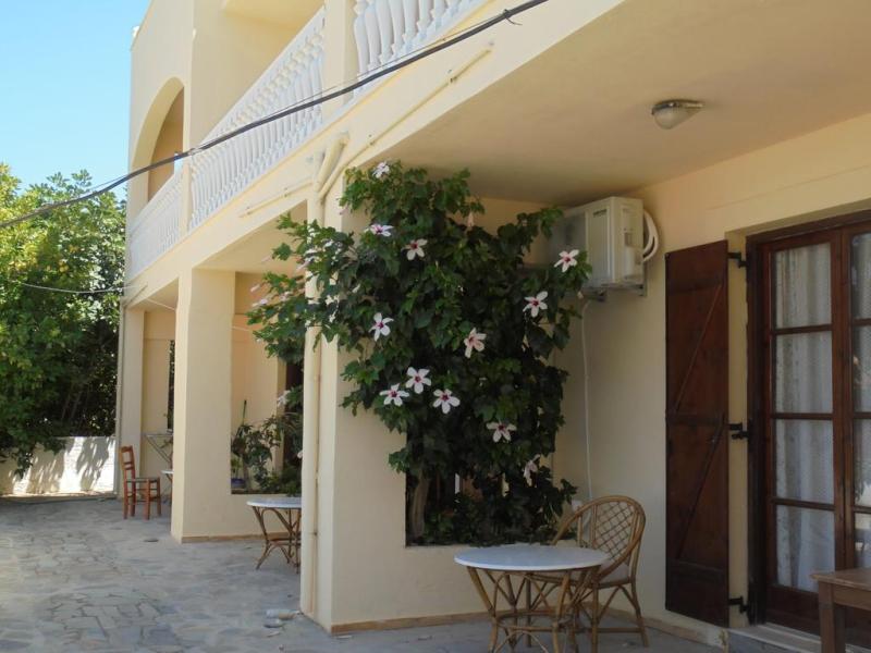 Kokkinakis Apartments