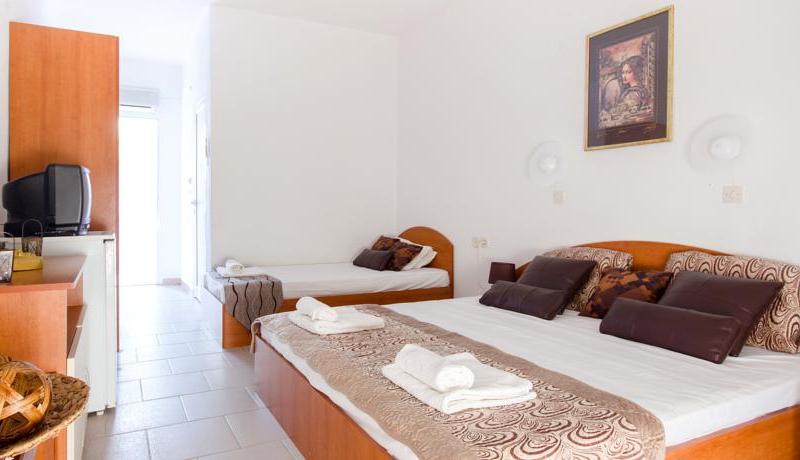 Koviou Holiday Village