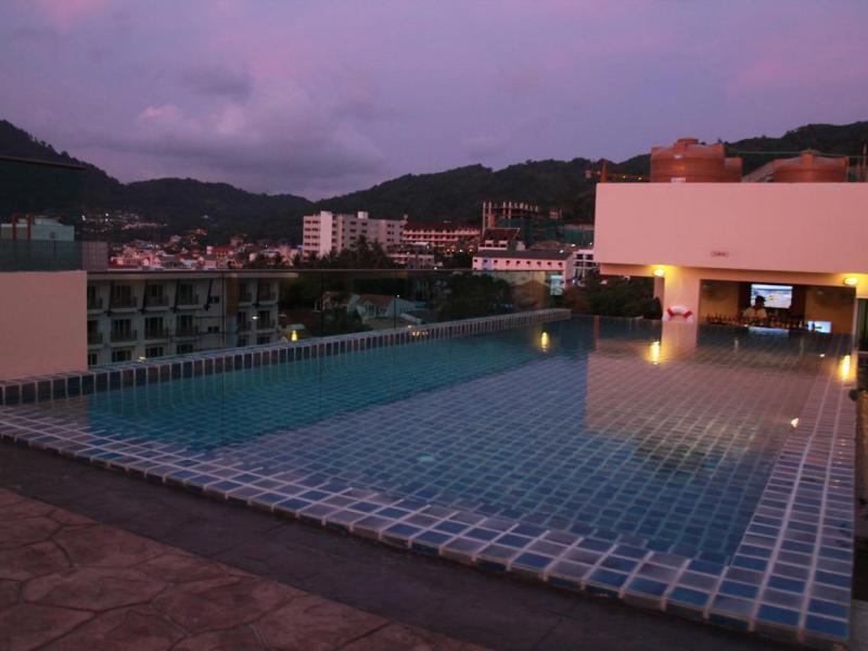 Hemingways Silk Hotel