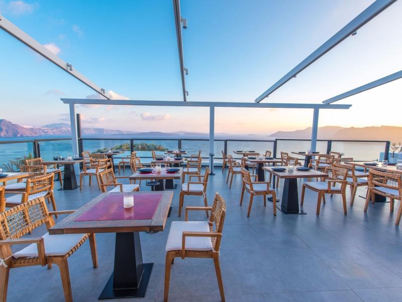 Santorini Secret Suites & Spa 