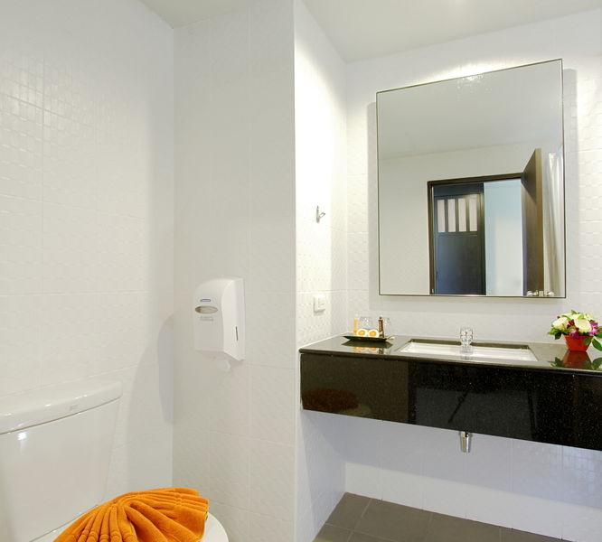 Karon Sea Breeze Beach (by ON)